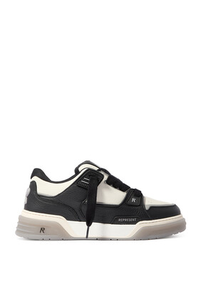 Studio Sneakers