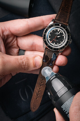 Chrono Leather Pen
