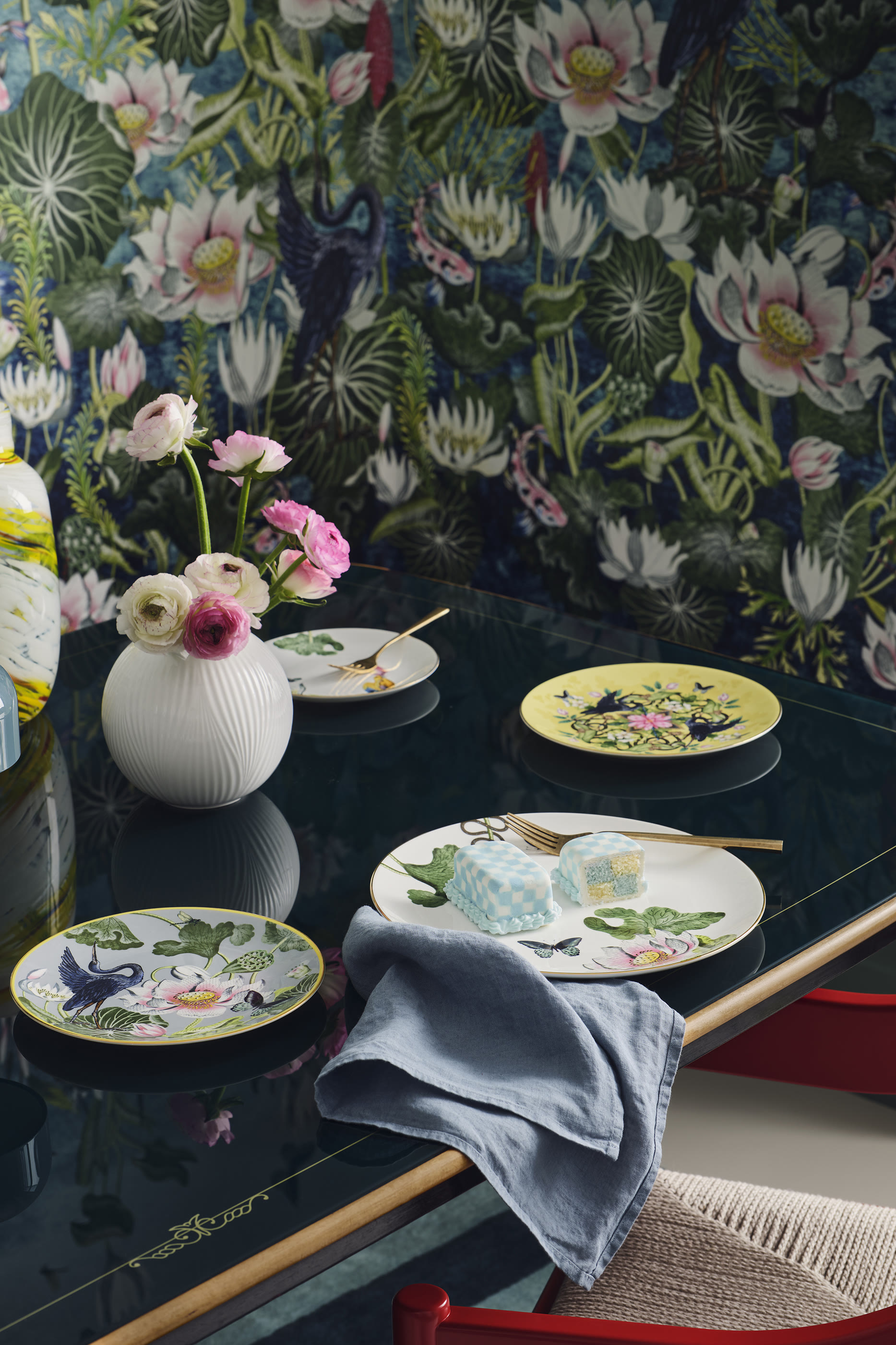 Wonderlust Waterlily Plate