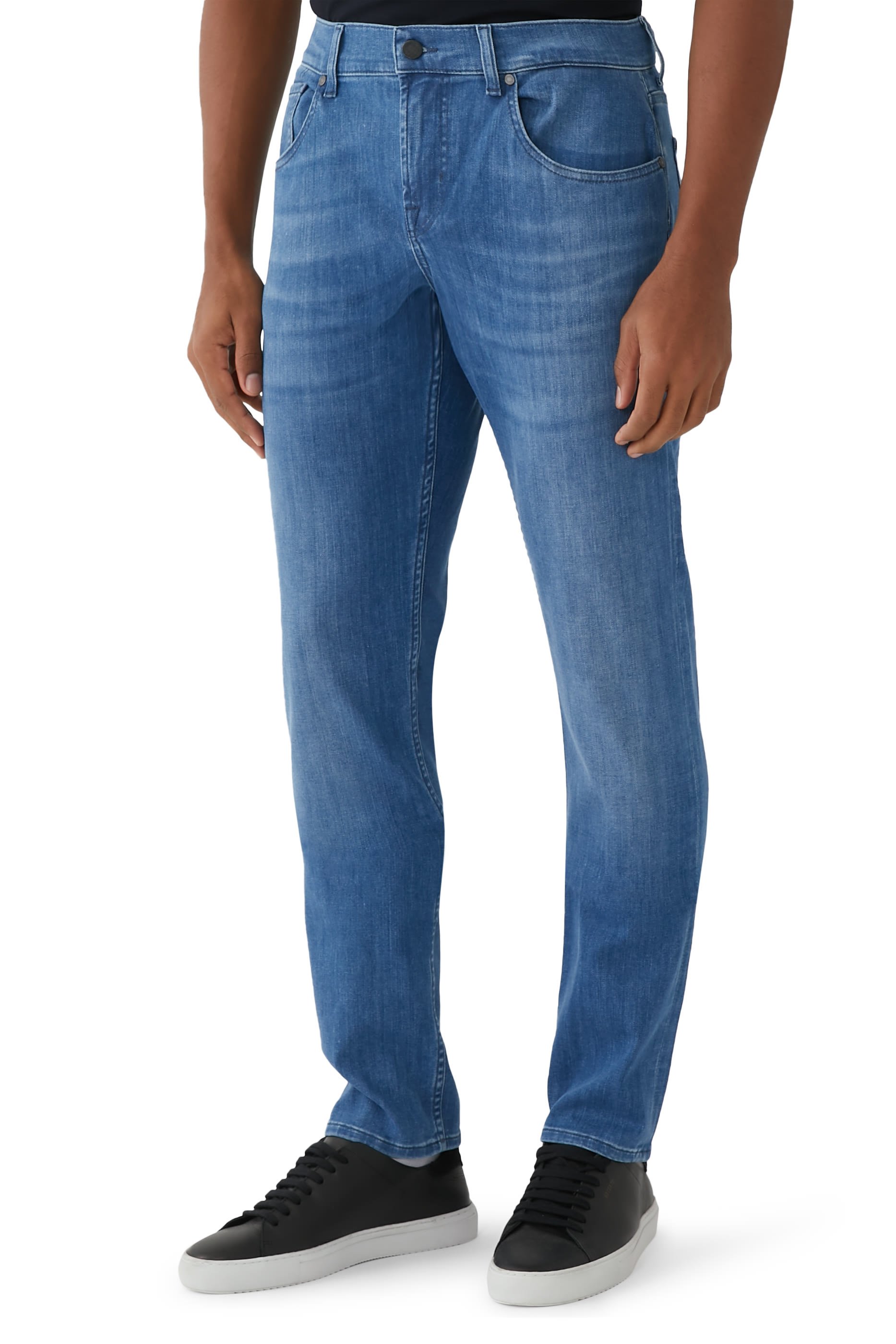  Slimmy Tapered Luxe Performance Jeans