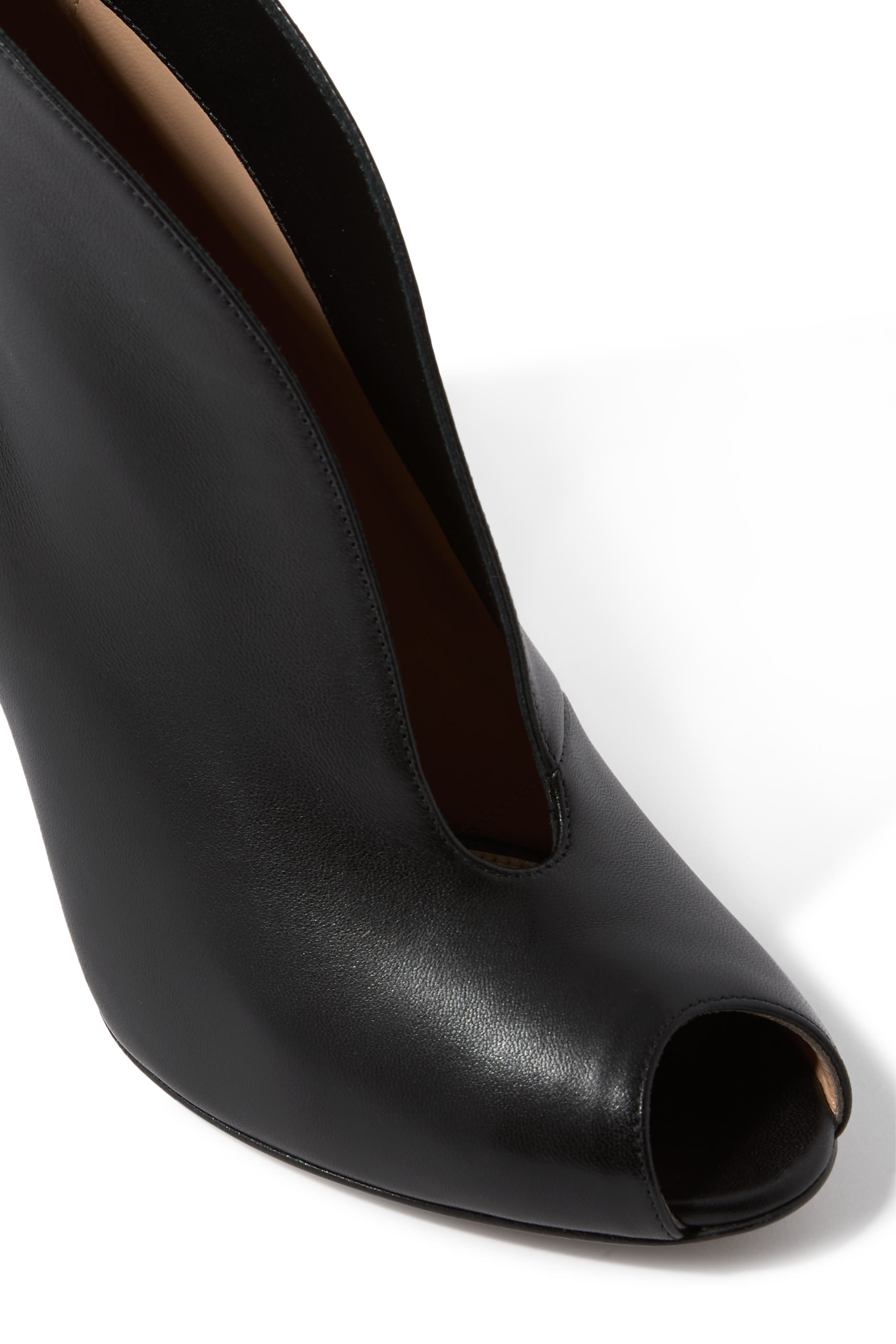  Vamp Leather 105 Booties