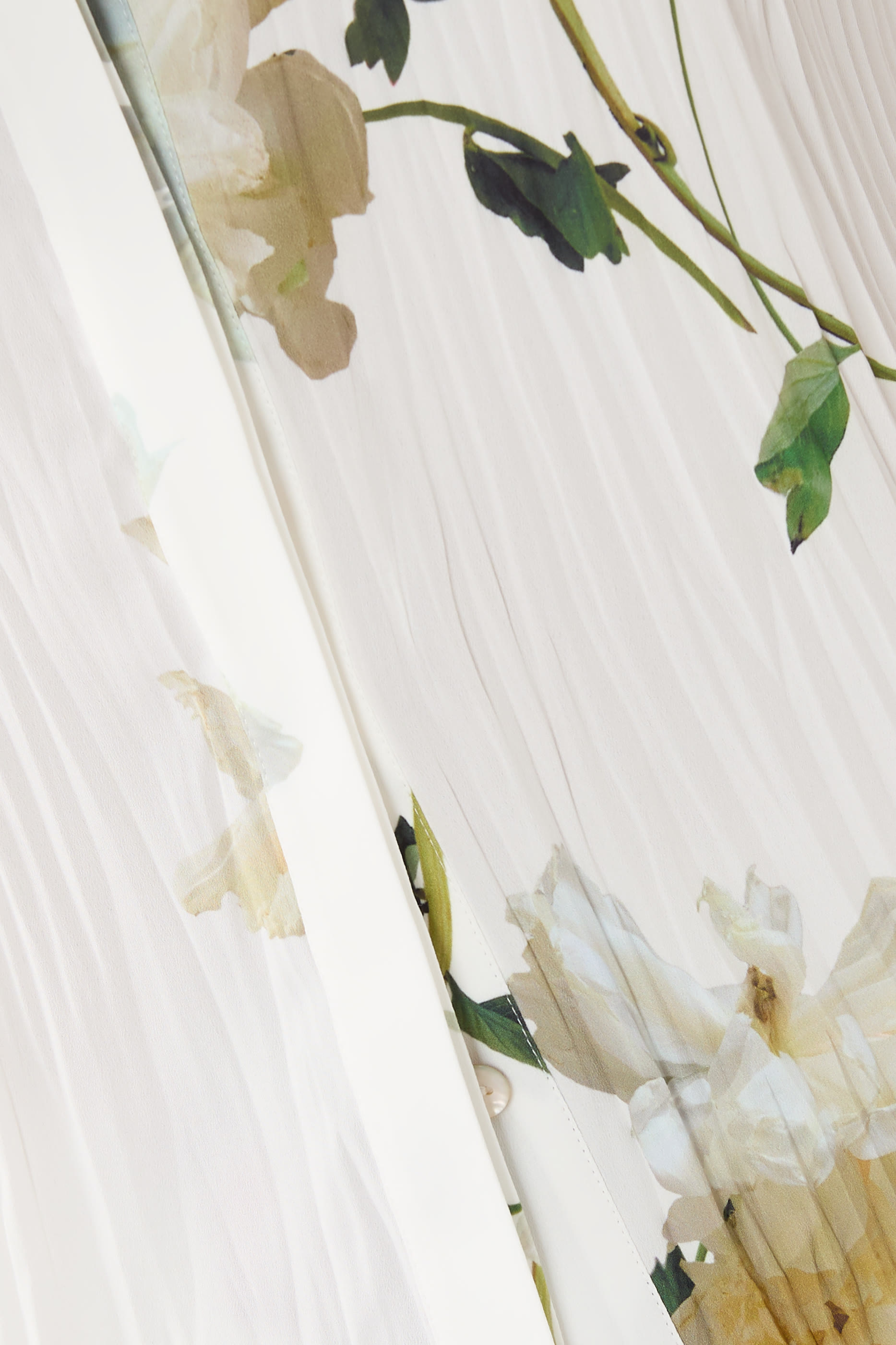 Wilted Peony Pleated Blouse