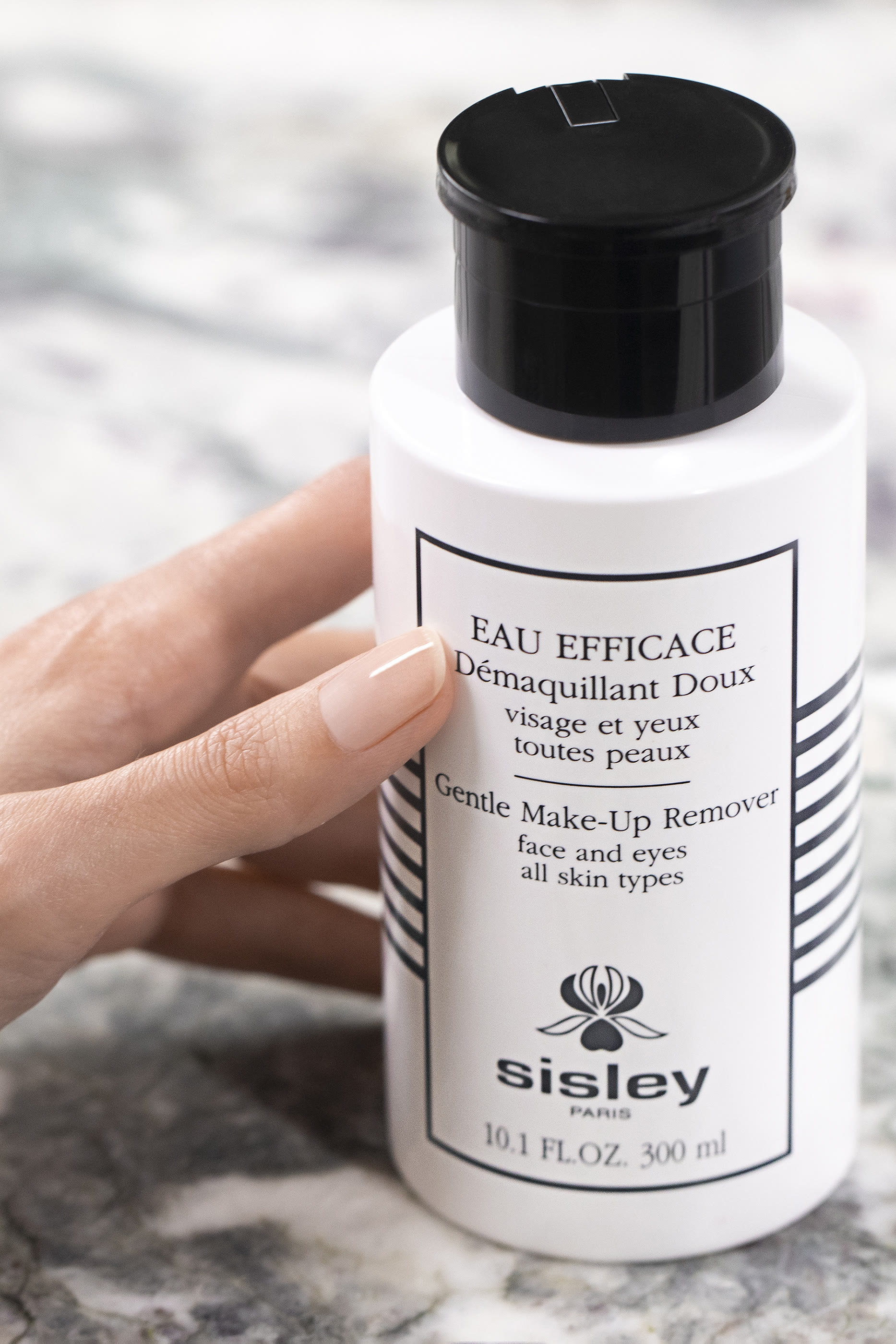 Eau Efficace Gentle Make-Up Remover