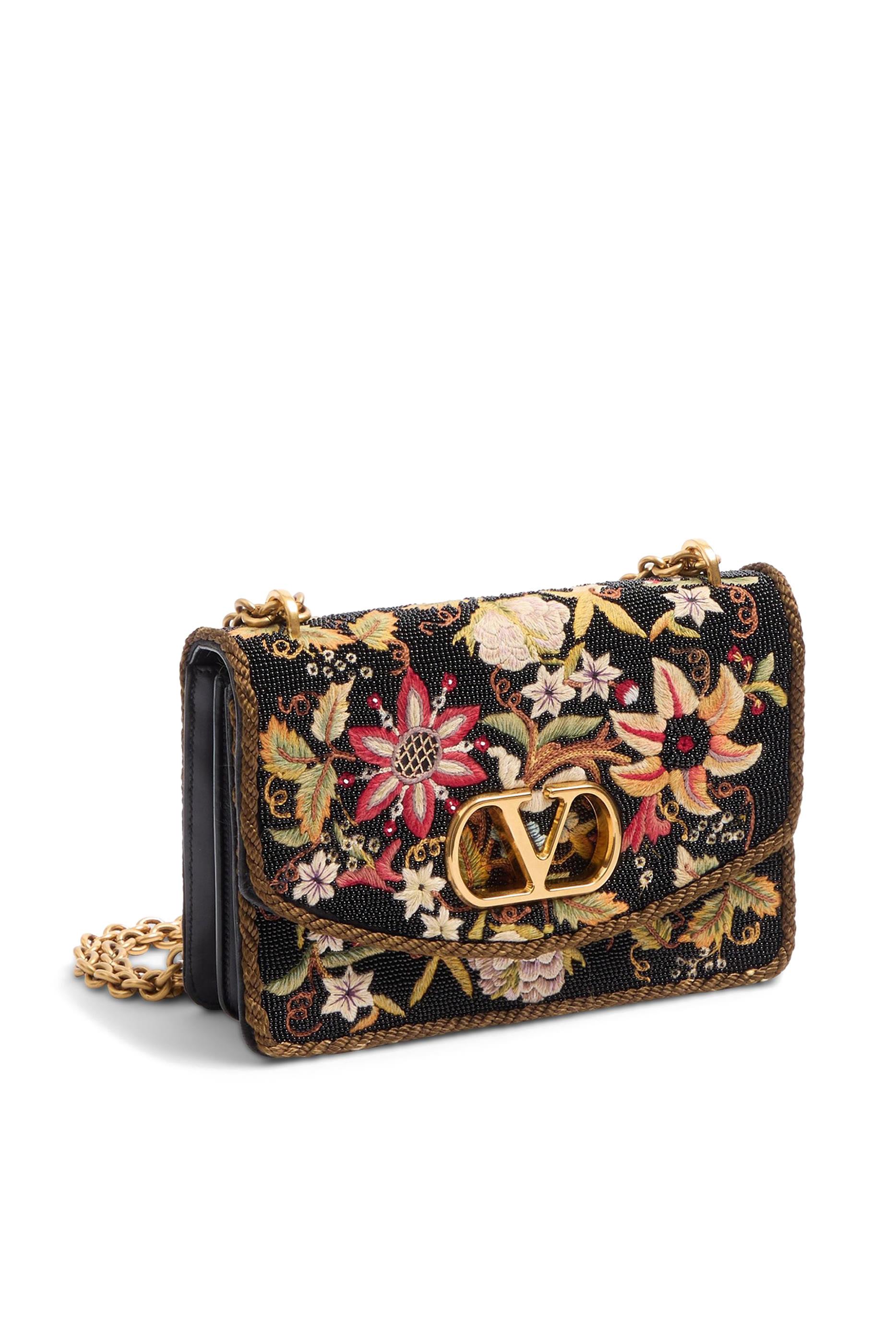  Vain Embroidered Shoulder Bag 