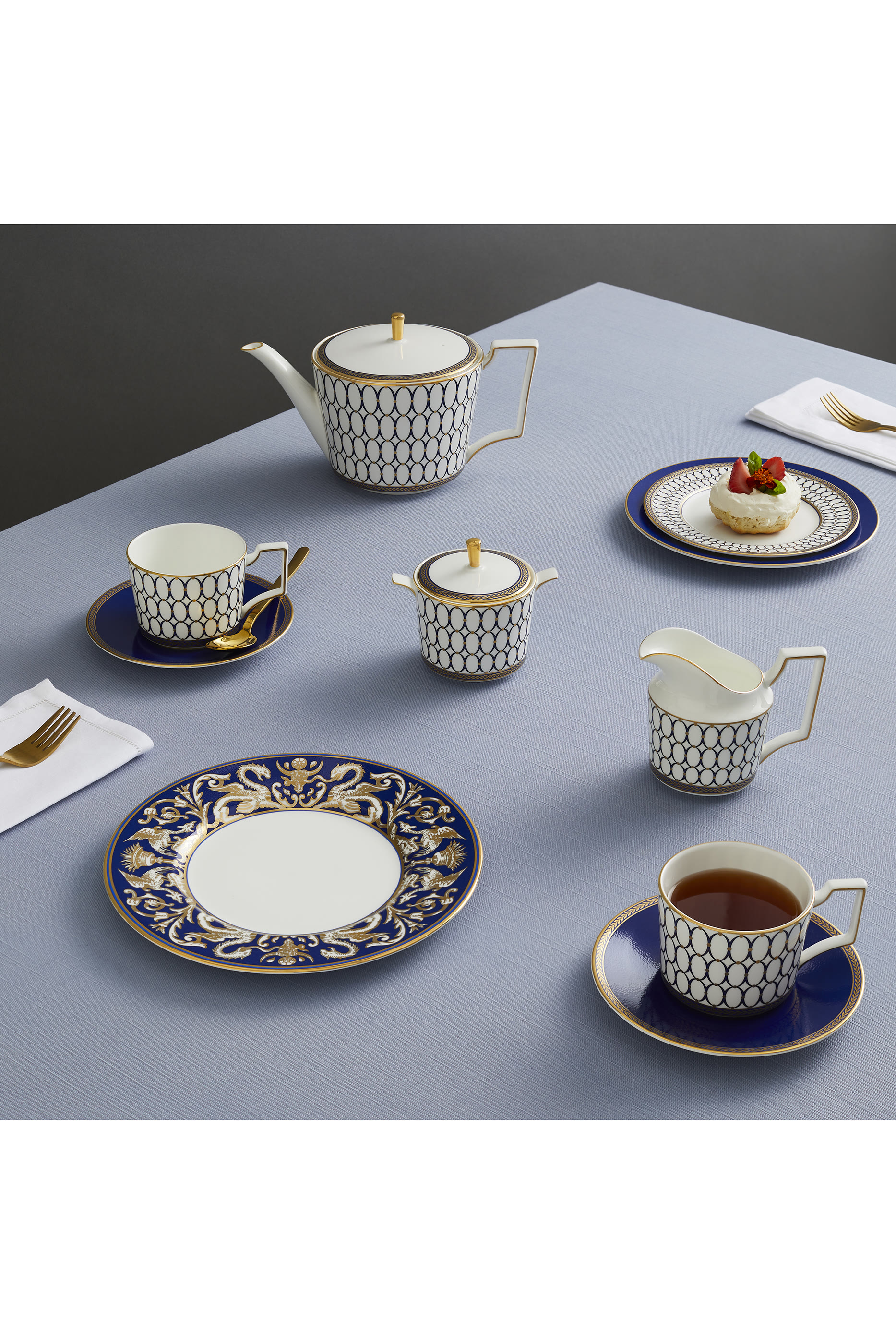 Renaissance Gold Oval Platter