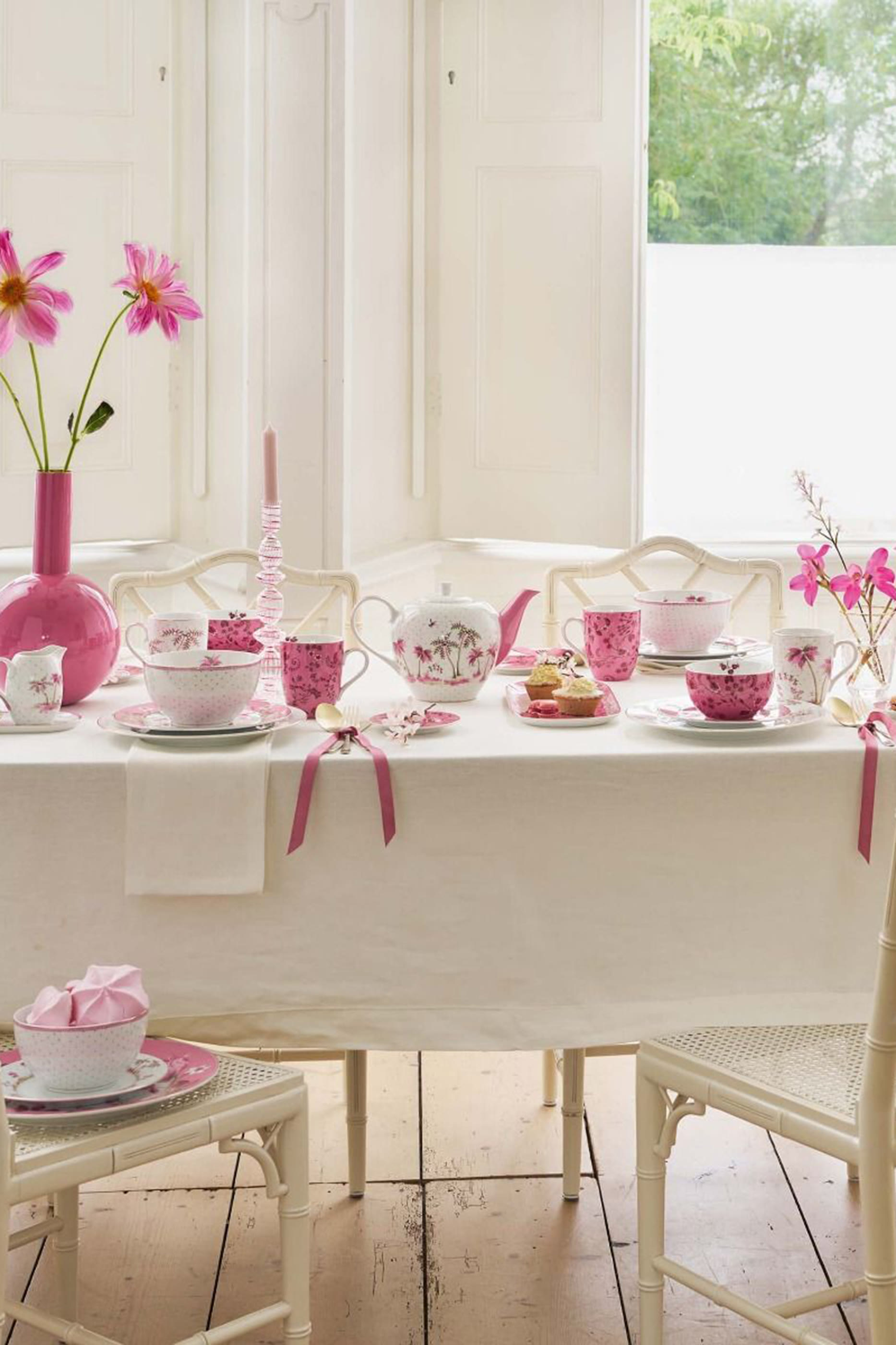 Jolie Tulip Mugs Set