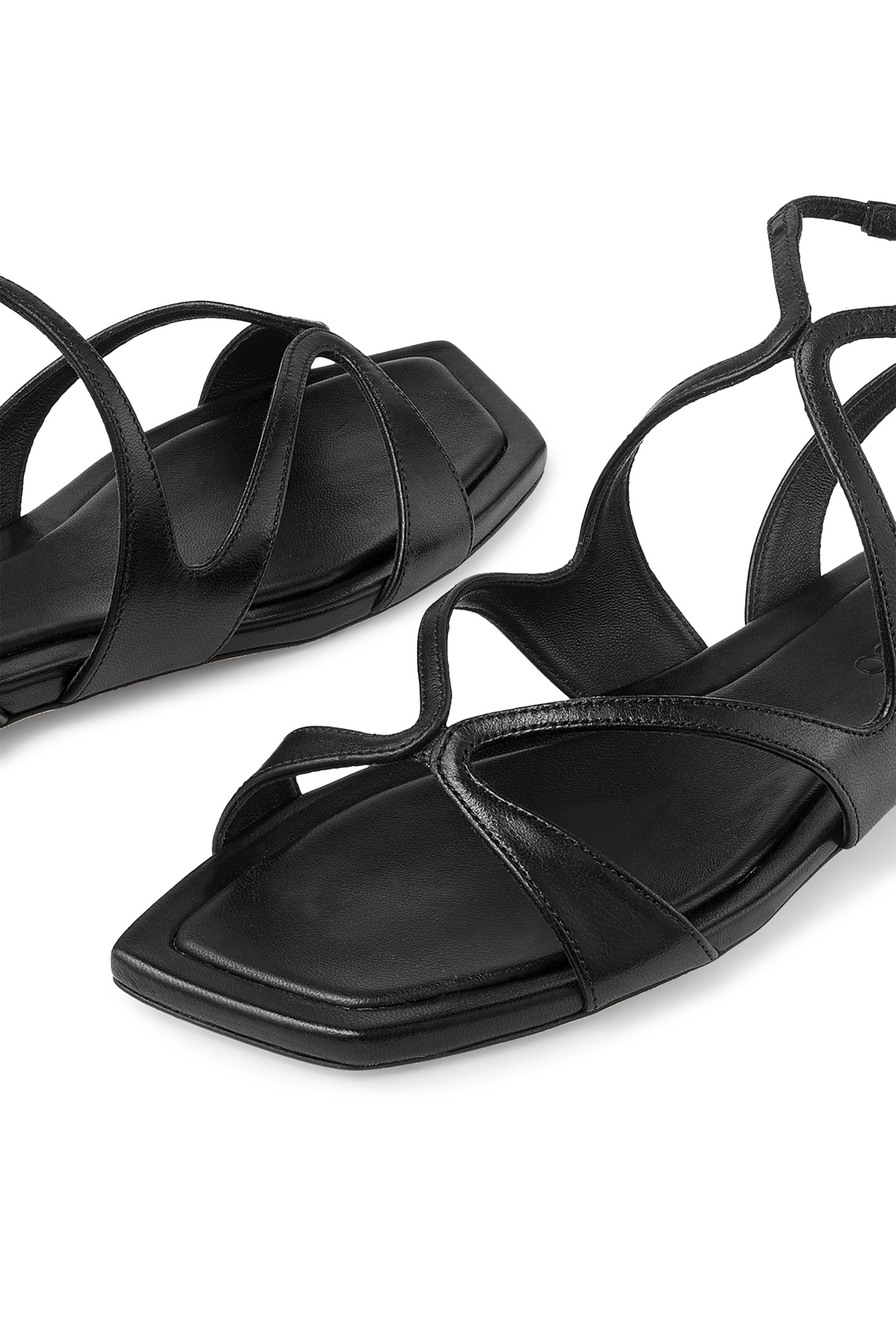 Ayla Flat Sandal