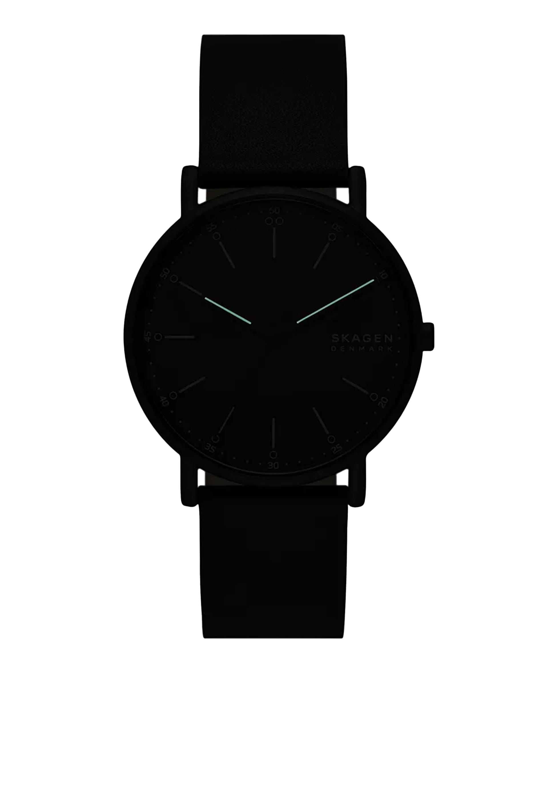  Signature Three-Hand Leather Watch