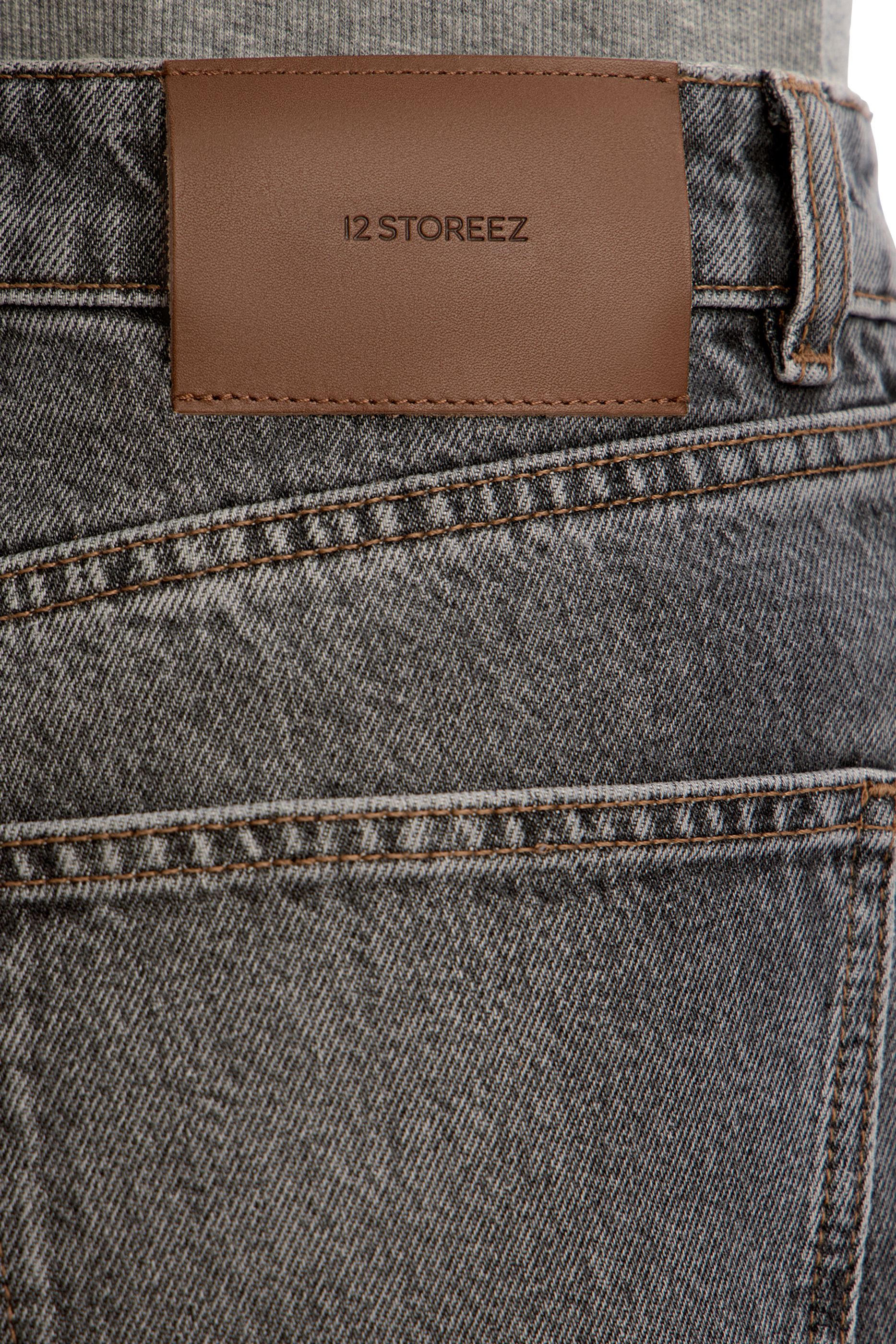 Straight-Leg Slim Fit Jeans 