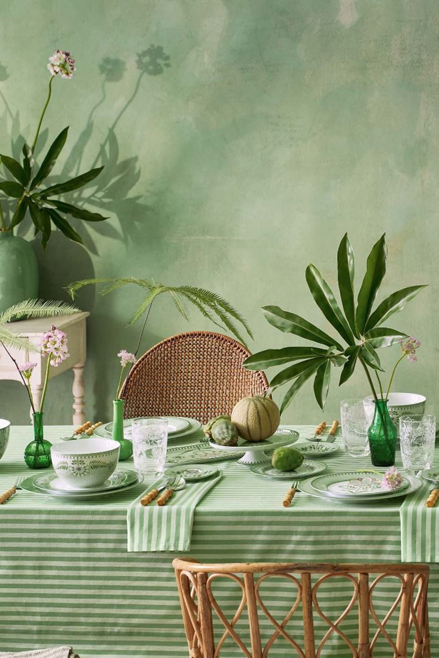 Lily & Lotus Moon Delight Mini Cake Tray