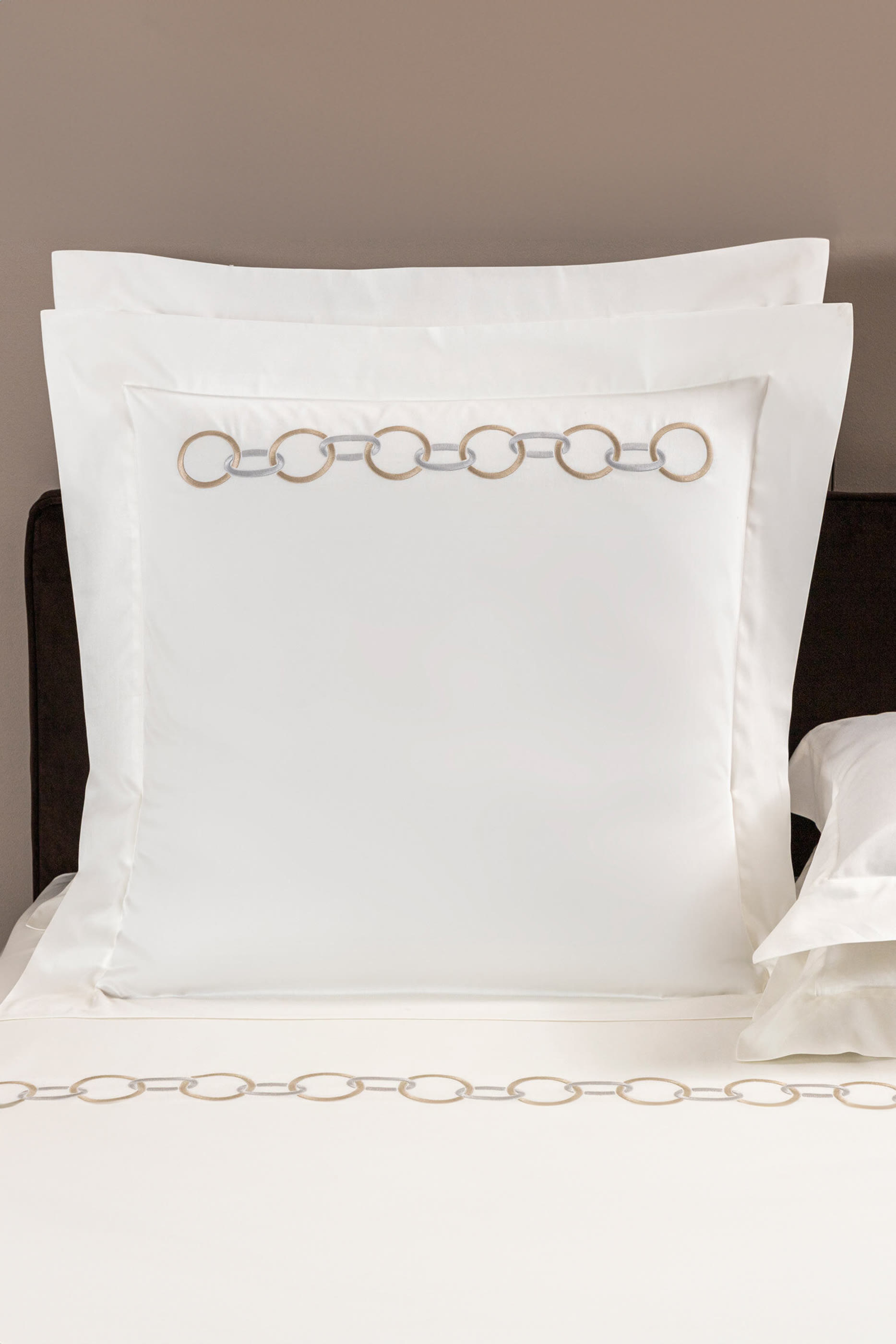 Links Embroidery Pillow Sham