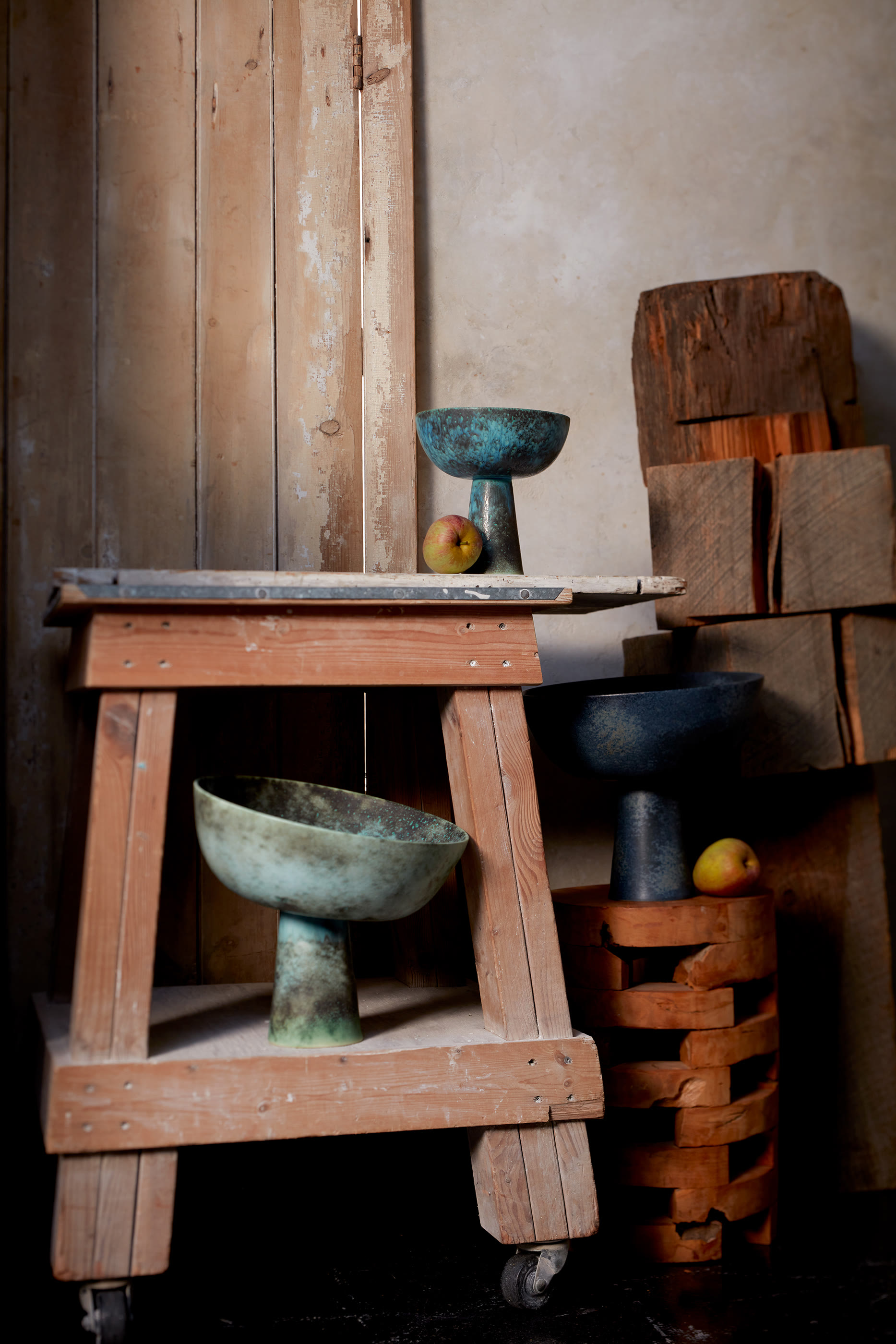 Terra Bowl Small on Stand