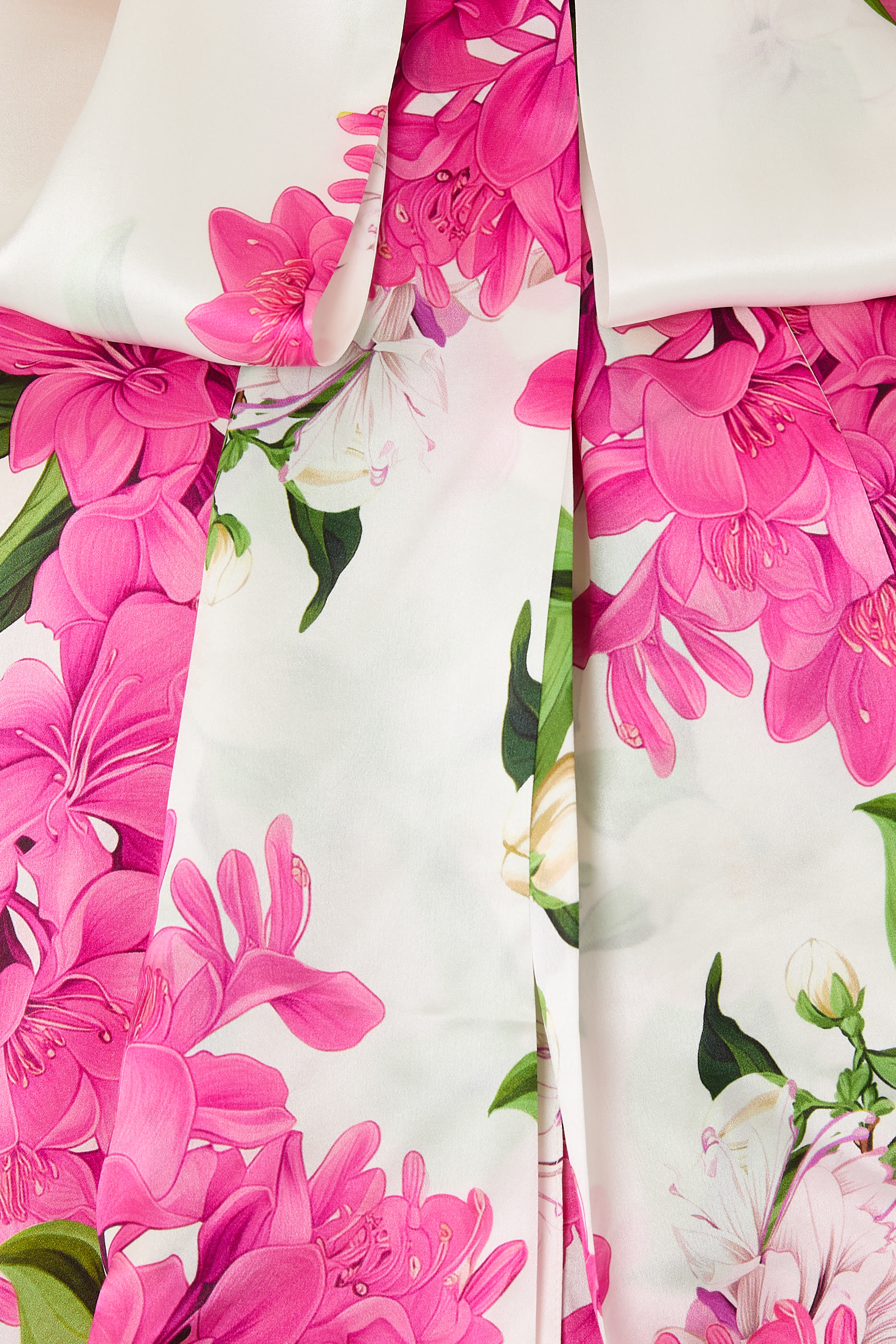 Tie Neck Silk Blouse 