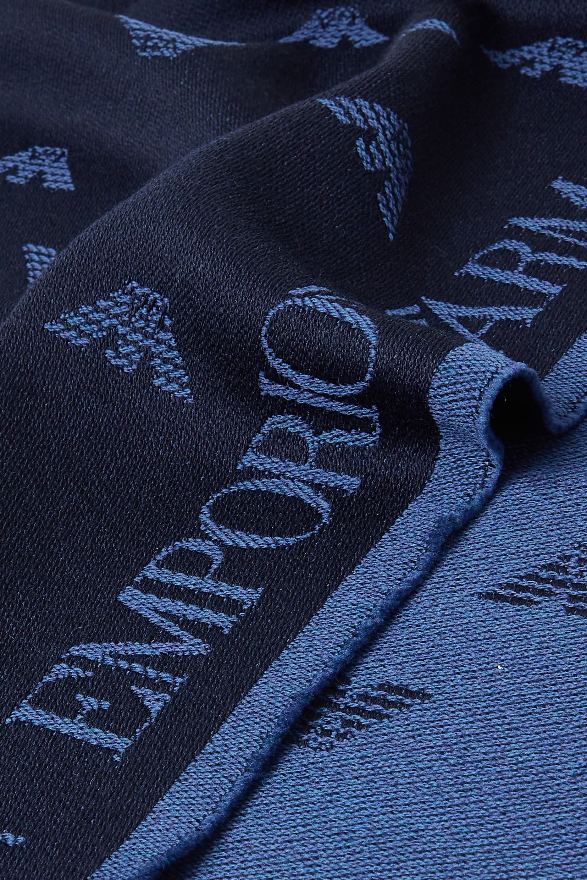 EA Macro Logo Wool Scarf