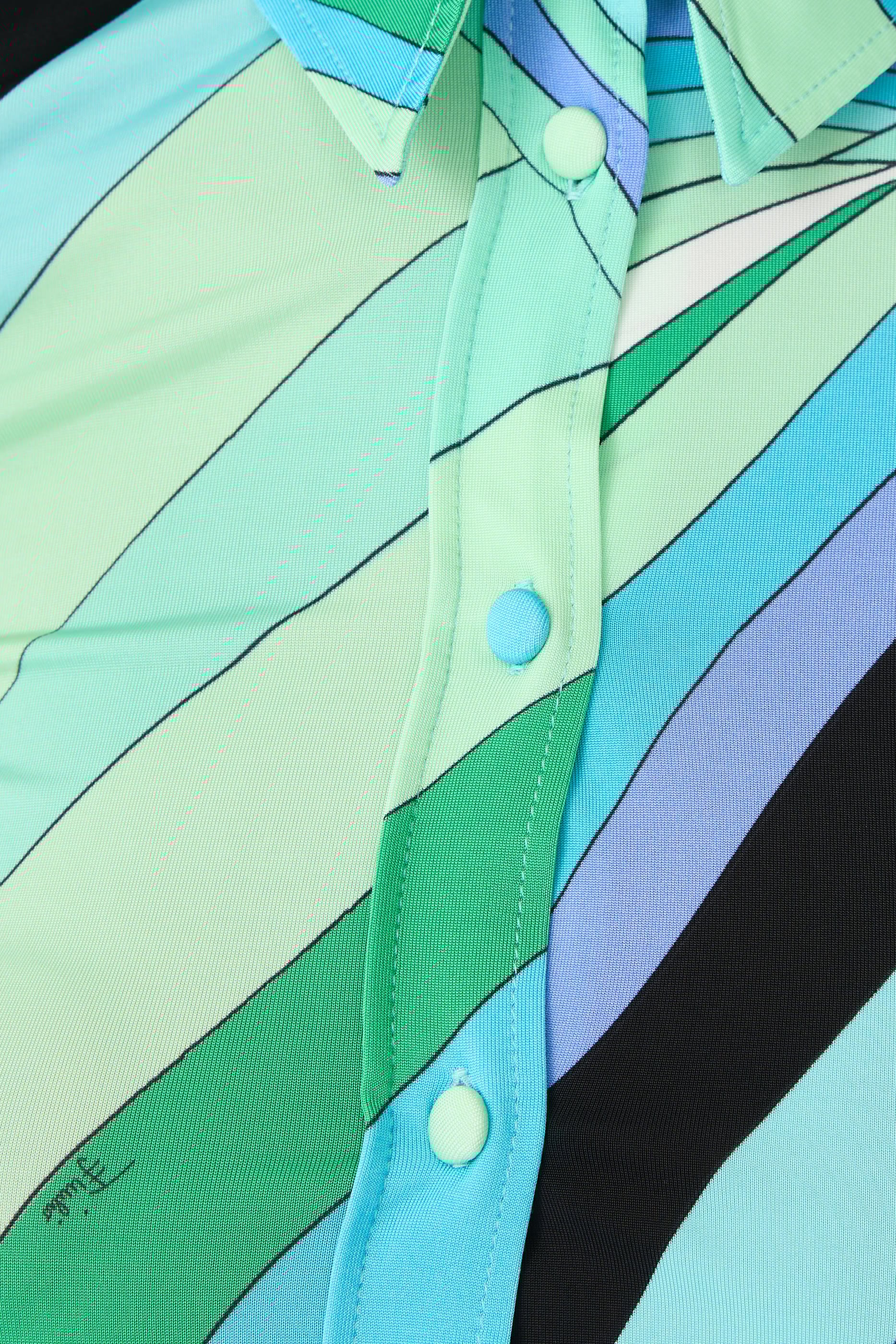 Wave-Print Long Sleeves Shirt